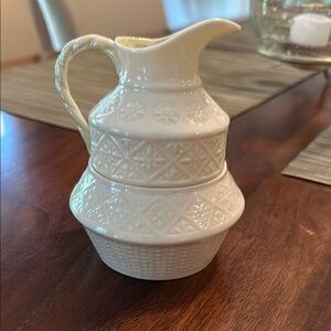 Belleek Ireland Cleary Creamer and Sugar Bowl Set